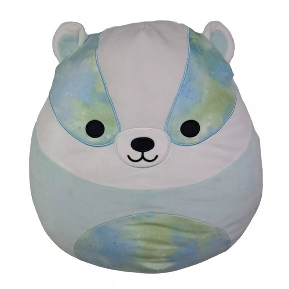 GOP lawmakers shrug off a new report that Trump's name was in the ... - Tying A Tie For A Job At A Bank